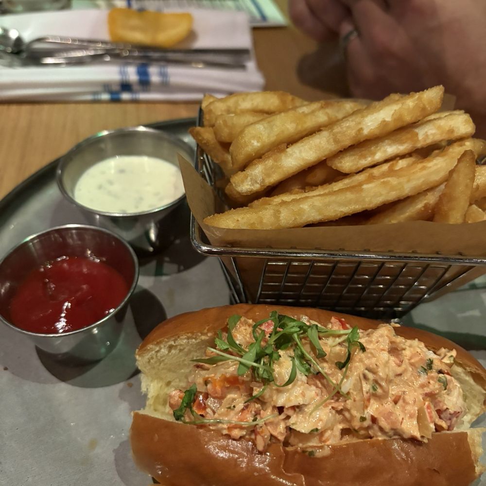 Lobster Roll Lobster Roll