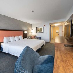 Hampton Inn & Suites Modesto-Salida - Guest room