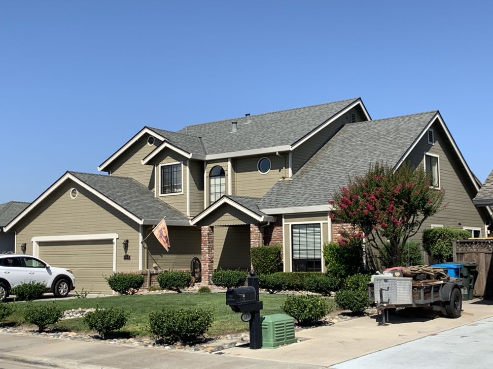 Slide of Hollister Roofing