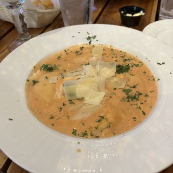 Venezia - Ravioli of the day: cheese with creamy pink vodka sauce. - Pizza Near Me - Sarasota, Florida Venezia - Ravioli of the day: cheese with creamy pink vodka sauce. - Pizza Near Me - Sarasota, Florida