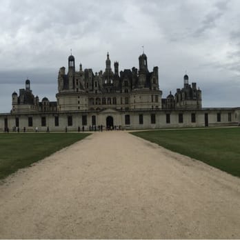 Château de Chambord - Front of Chambord - Landmarks & Historical Buildings Near Me