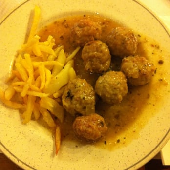 La cueva de San Esteban - Meatballs with potatoes! - Spanish Near Me - Segovia, SG