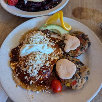 M henry - Jorge's black bean cakes and huevos borrachos - Breakfast & Brunch Near Me - Chicago, Illinois
