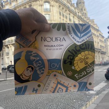 Noura Marceau - Delicious chicken sandwich in an art bag - Lebanese Near Me - Paris, 75
