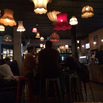 Mac's Brewbar - Chic lamps - Gastropubs Near Me - Dunedin, OTA Mac's Brewbar - Chic lamps - Gastropubs Near Me - Dunedin, OTA