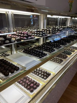 Hebert Candies & Gifts by null