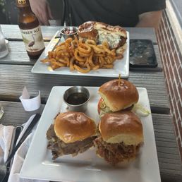 3 Pulled Pork Sliders