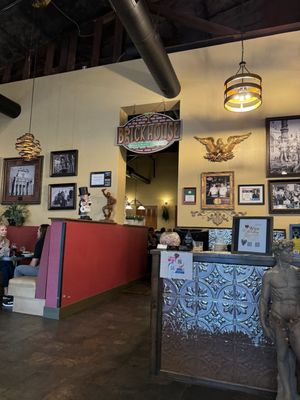 Brick House Restaurant & Catering by null