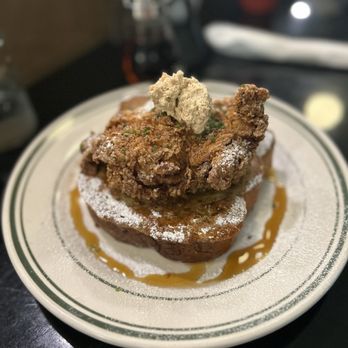 Honeypie Cafe - Chicken and French toast - New American Near Me - Milwaukee, Wisconsin