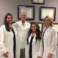 Crumpton W Robert, MD - Our Providers