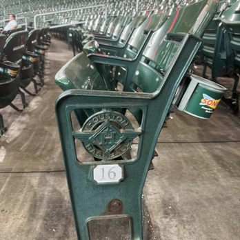 Daikin Park - Stadiums & Arenas Near Me - Houston, Texas