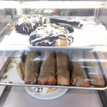 Bette's Place - Home made HUGE maple bars - Breakfast & Brunch Near Me - Hood River, Oregon