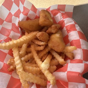 Clancy's On Island Lake - Fish and chips - Bars Near Me - Park Rapids, Minnesota Clancy's On Island Lake - Fish and chips - Bars Near Me - Park Rapids, Minnesota