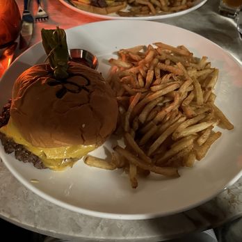 Mel's - Smash burger - Speakeasies Near Me - Indianapolis, Indiana