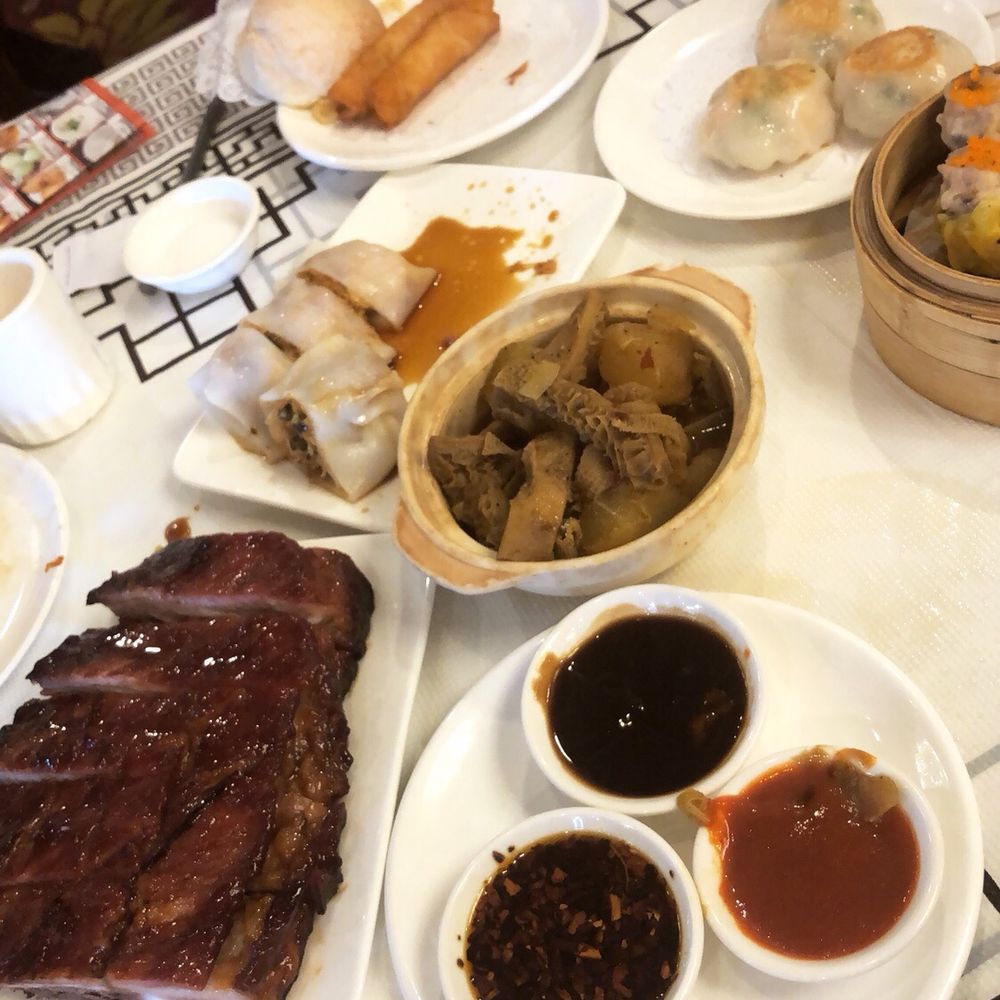 Phoenix Restaurant - Had dimsum this morning and food was awesome! The pork belly and Cha siu buns were to my liking!!!! - Dim Sum Near Me - Chicago, Illinois Phoenix Restaurant - Had dimsum this morning and food was awesome! The pork belly and Cha siu buns were to my liking!!!! - Dim Sum Near Me - Chicago, Illinois