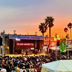 Oceanside Pier - Sunset concert by the pier