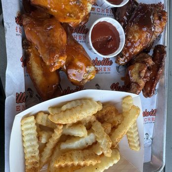 Nashville Kitchen - San Ramon - Habanero and B-BQ sauced wings - Chicken Wings Near Me - San Ramon, California