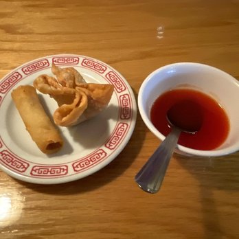 Chinese Palace - Egg Roll and Crab Rangoon - Chinese Near Me - Overland Park, Kansas Chinese Palace - Egg Roll and Crab Rangoon - Chinese Near Me - Overland Park, Kansas
