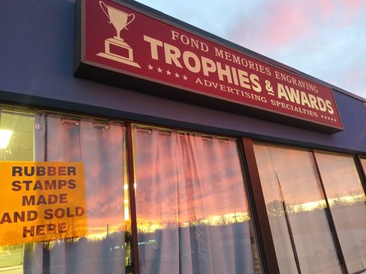 Trophies, Plaques, Awards, and More - We are pleased to offer a complete line of quality and affordable trophies, plaques, and awards. From sports trophies to corporate acrylics, from lapel pins to hand sculptured bronzes, our on-line catalog is sure to have something for everyone and every occasion. Trophies, Plaques, Awards, and More - We are pleased to offer a complete line of quality and affordable trophies, plaques, and awards. From sports trophies to corporate acrylics, from lapel pins to hand sculptured bronzes, our on-line catalog is sure to have something for everyone and every occasion.