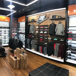 Shoe Palace