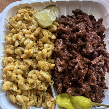 Leaf Over Beef - Mac and cheese and smoked steak - Vegan Near Me - Los Angeles, California Leaf Over Beef - Mac and cheese and smoked steak - Vegan Near Me - Los Angeles, California