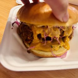 Khokha - Crispy Chicken Burger