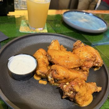 Longshots Sports Bar - Chicken wings - Sports Bars Near Me - Riverview, Florida Longshots Sports Bar - Chicken wings - Sports Bars Near Me - Riverview, Florida