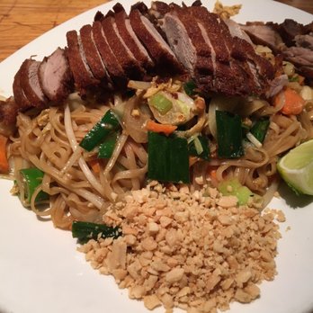 Thai-Express - Fried egg noodles with duck - Thai Near Me - Frankfurt, HE Thai-Express - Fried egg noodles with duck - Thai Near Me - Frankfurt, HE