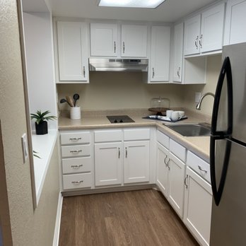 Doctors Choice Senior Services - Large kitchenette - Home Health Care Near Me - Orange, California Doctors Choice Senior Services - Large kitchenette - Home Health Care Near Me - Orange, California