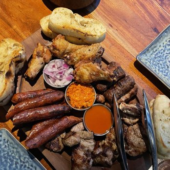 Royal Meats Bar/Beque - Mini platter - Barbeque Near Me - Etobicoke, Ontario Royal Meats Bar/Beque - Mini platter - Barbeque Near Me - Etobicoke, Ontario