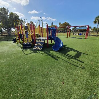 Horton Park - From the northeast facing southwest corner. This is the 3-5 year old side. - Parks Near Me - Cape Coral, Florida Horton Park - From the northeast facing southwest corner. This is the 3-5 year old side. - Parks Near Me - Cape Coral, Florida