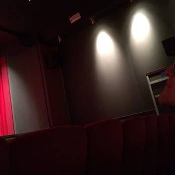 Cinéma Saint-Denis - Jon and I about to watch the new Woody Allen - Cinema Near Me - Lyon, 69 Cinéma Saint-Denis - Jon and I about to watch the new Woody Allen - Cinema Near Me - Lyon, 69