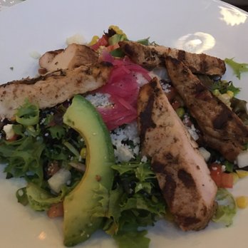 Mi Dia From Scratch - Mi Dia salad with chicken...just ok - Mexican Near Me - Plano, Texas