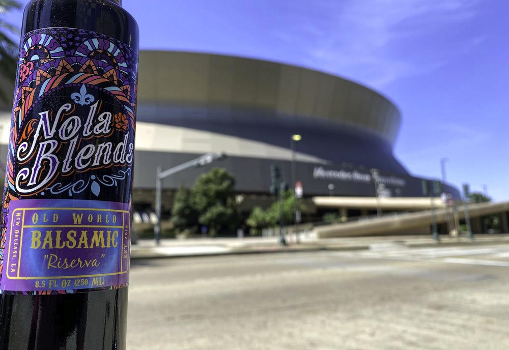 NOLA Blends Logo
