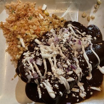 Mercado - Pasadena - Mole enchiladas - Mexican Near Me - Pasadena, California