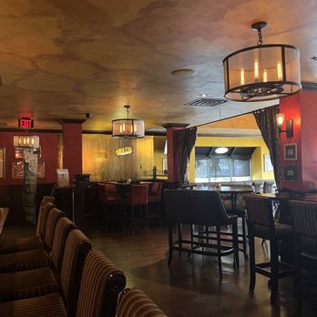 Doc Magilligan's Restaurant & Irish Pub - Right side of place - Breakfast & Brunch Near Me - Niagara Falls, Ontario Doc Magilligan's Restaurant & Irish Pub - Right side of place - Breakfast & Brunch Near Me - Niagara Falls, Ontario