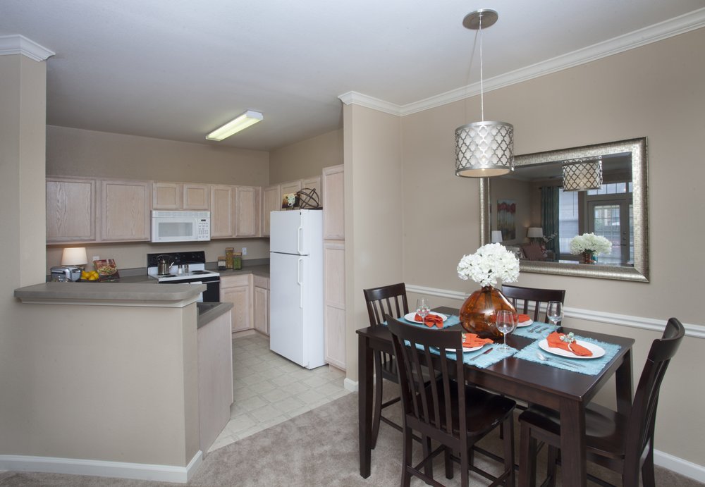 NELSON POINTE APARTMENT HOMES Updated August 2024 26 Photos 5200