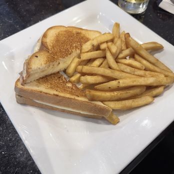 Keke's Breakfast Cafe - Grilled Cheese Sandwich - Breakfast & Brunch Near Me - Kissimmee, Florida