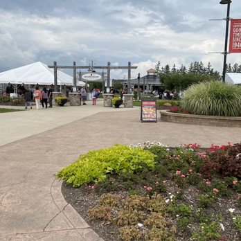 Blake's Orchard & Cider Mill - Fruits & Veggies Near Me - Armada, Michigan