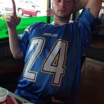 Wingstop - Celebrating the SD CHARGERS WIN AGAINST THE SEAHAWKS!!! - Chicken Wings Near Me - San Diego, California