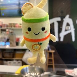 Aloha Poké & Crêpe - Cute little Bubble tea plush keychains.