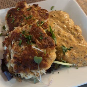 Complexity Wine - Crab Cakes - Wine Tasting Classes Near Me - Lancaster, California