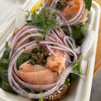 Arvo Café - Smoked Salmon - Cafes Near Me - Honolulu, Hawaii