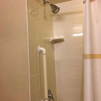 Bridgewater Marriott - Bathroom - Hotels Near Me - Bridgewater, New Jersey Bridgewater Marriott - Bathroom - Hotels Near Me - Bridgewater, New Jersey