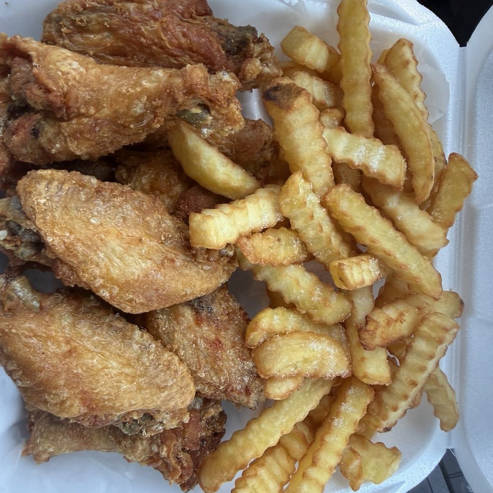 Touchdown Wings - Wings and Fries. - Chicken Wings Near Me - Lilburn, Georgia