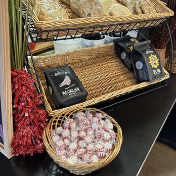 Ally's Bistro - Cafes Near Me - Menomonee Falls, Wisconsin