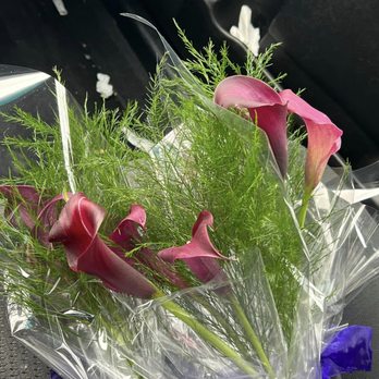 Brick by Brick Floral - Florists Near Me - Vacaville, California