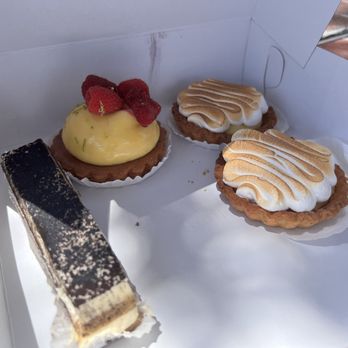 Lafayette Bakery & Cafe - Bakeries Near Me - Carmel, California