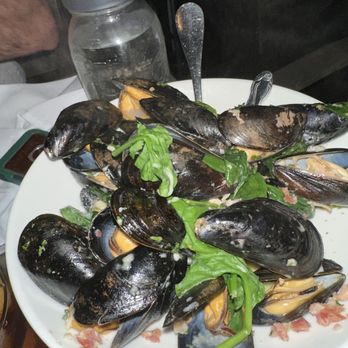 Alexandros - Bacon and spinach mussels - Greek Near Me - Mount Sinai, New York