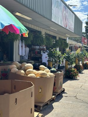 Davis Produce by null